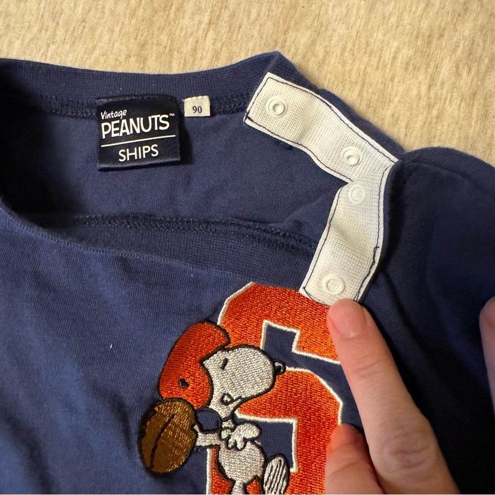 Peanuts Snoopy Top - Picture 3 of 4